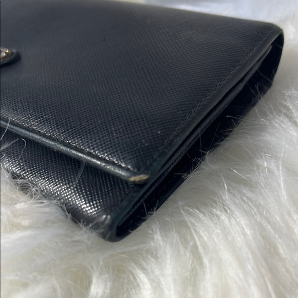 Prada Black Logo Vitello Move Long Leather Wallet p41 - Picture 12 of 16